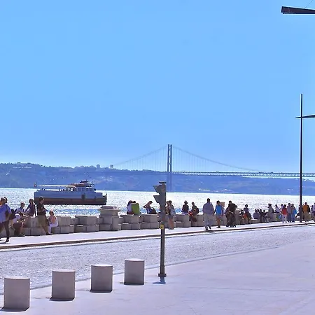 Апартаменти Unique Design *