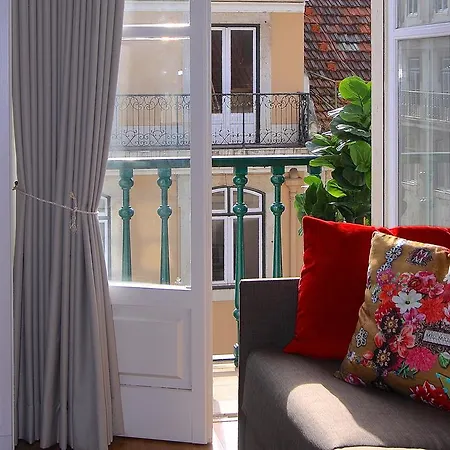 Unique Design Apartment *